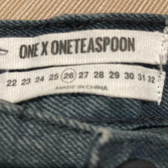 ONE TEASPOON Sz 26 Distressed Button Fly Mini Jean Denim Skirt - Picture 13 of 15